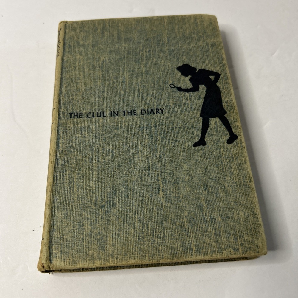 Nancy Drew The Clue in the Dairy 1932 Carolyn Keene